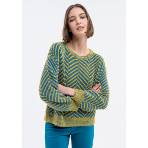 Knitwear over fit with geometric jacquard effect